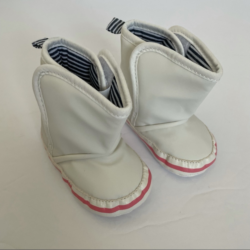New white baby rainboots